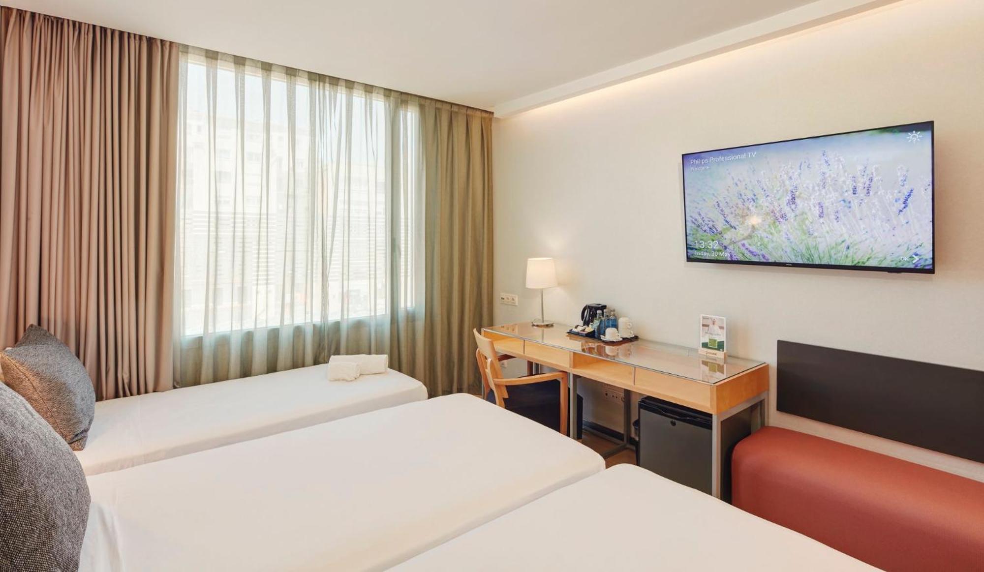 Ayre Caspe Hotel 4*