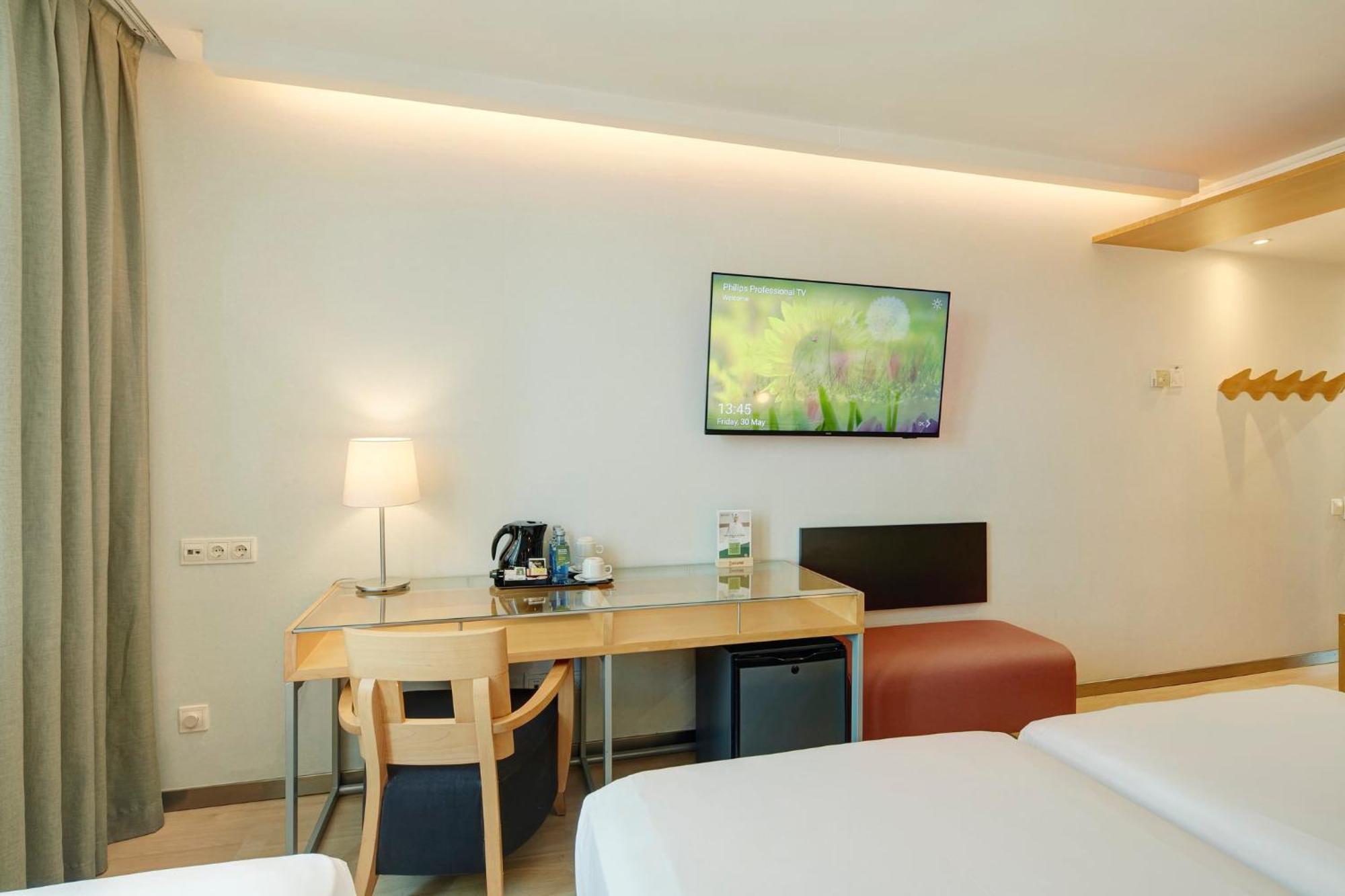 Hotel Ayre Caspe 4*