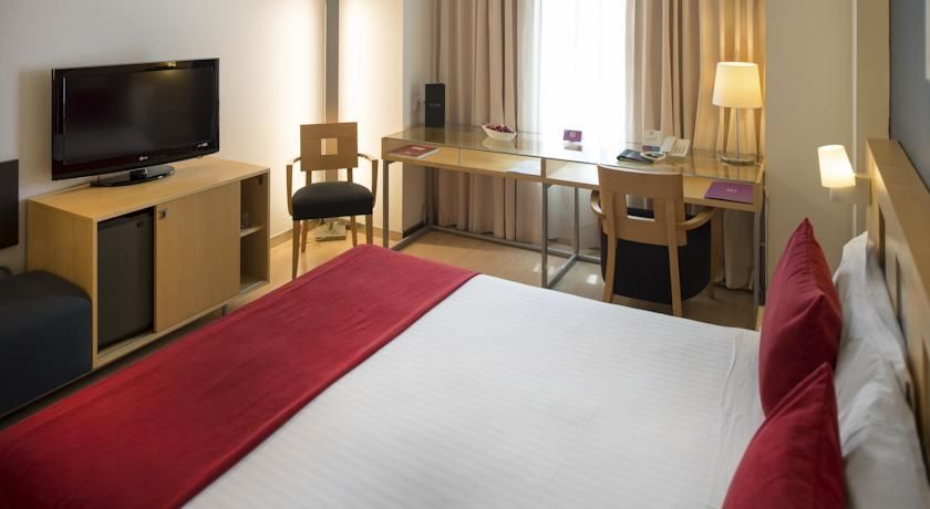 Hotel Ayre Caspe 4*